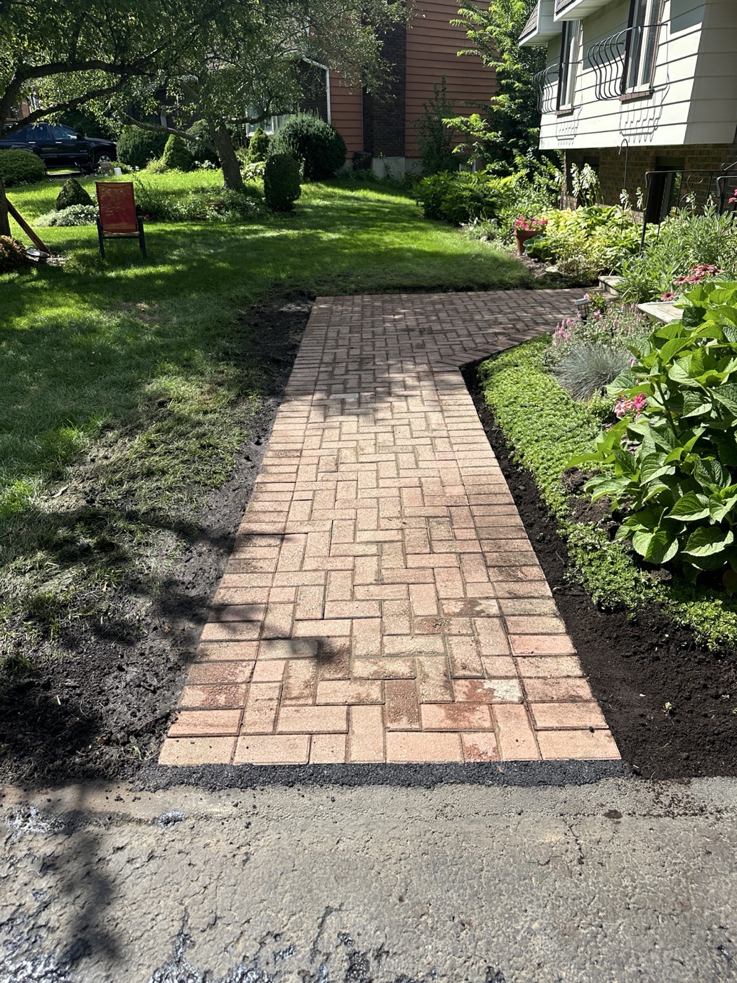 New interlock brick walkway